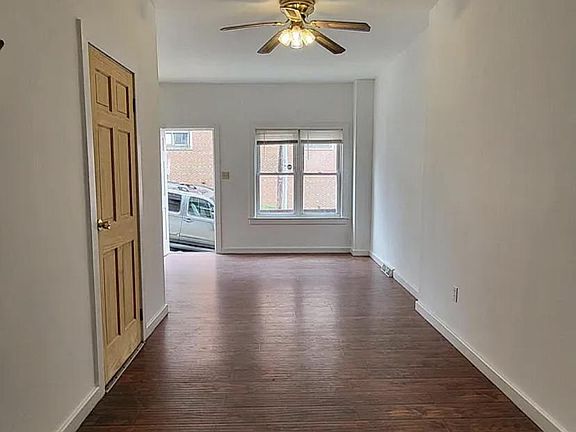 5th image of 1205 Elm St