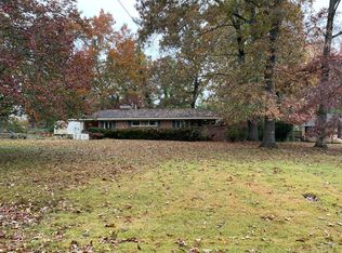 308 Oak Park Dr, Tullahoma, TN 37388