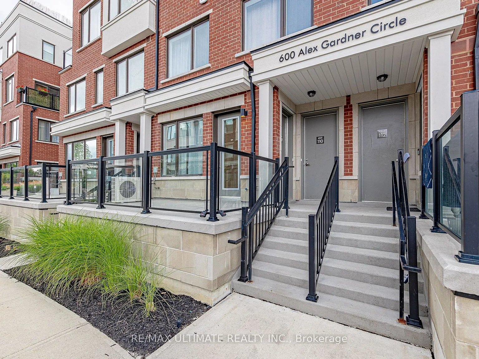 2 bed, $2,600 — Photo 3