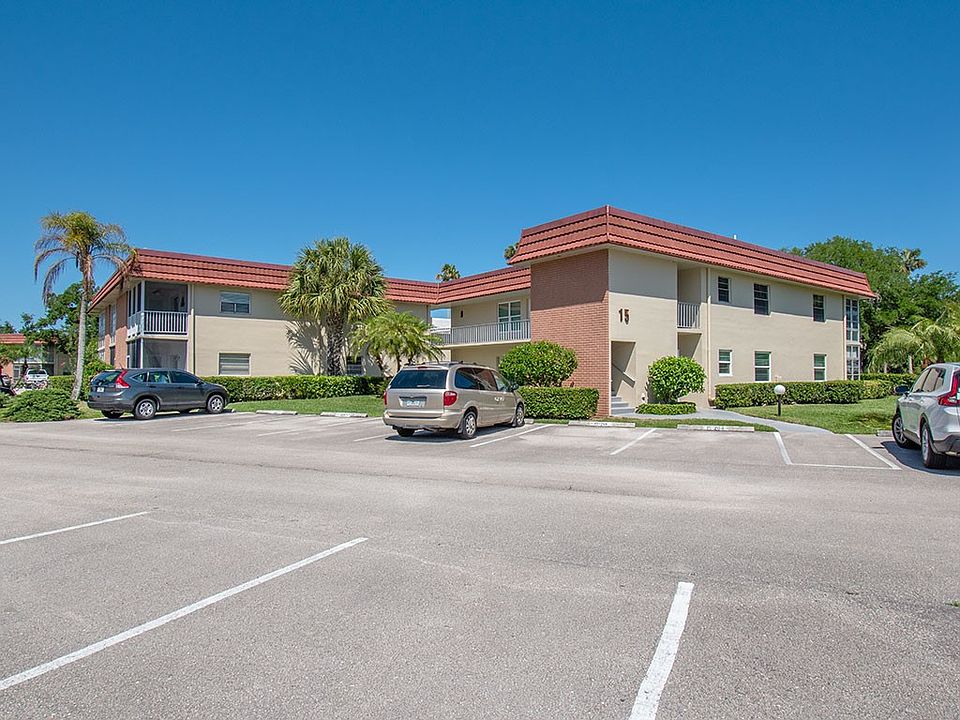 1st image of 15 Vista Palm Ln APT 102