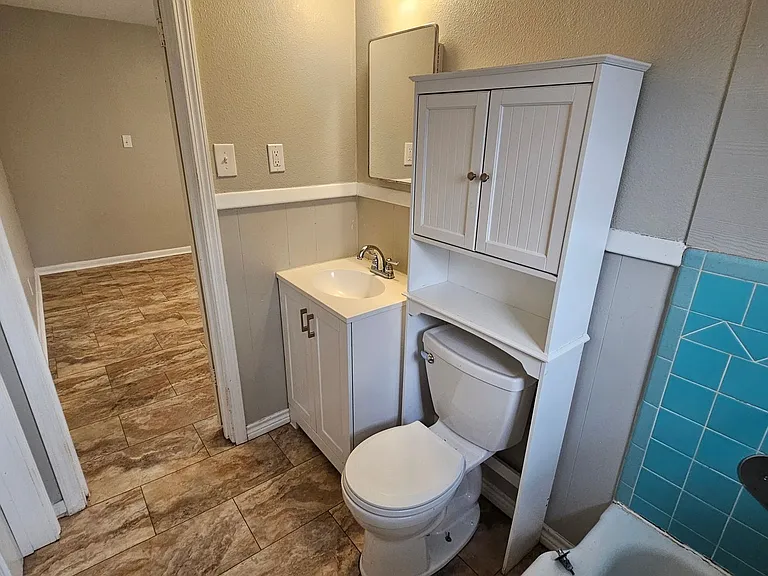 2115 Glenwood Ln — Photo 49