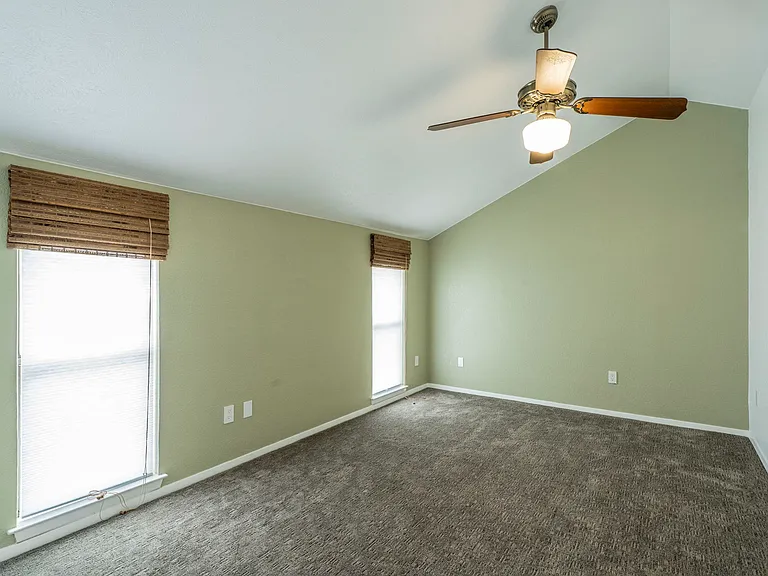3300 Wells Dr — Photo 11