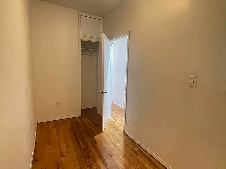 451 W 46th St #3A — Photo 9