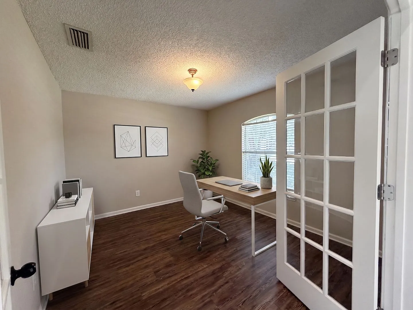 Westside Renovated Home — Photo 2