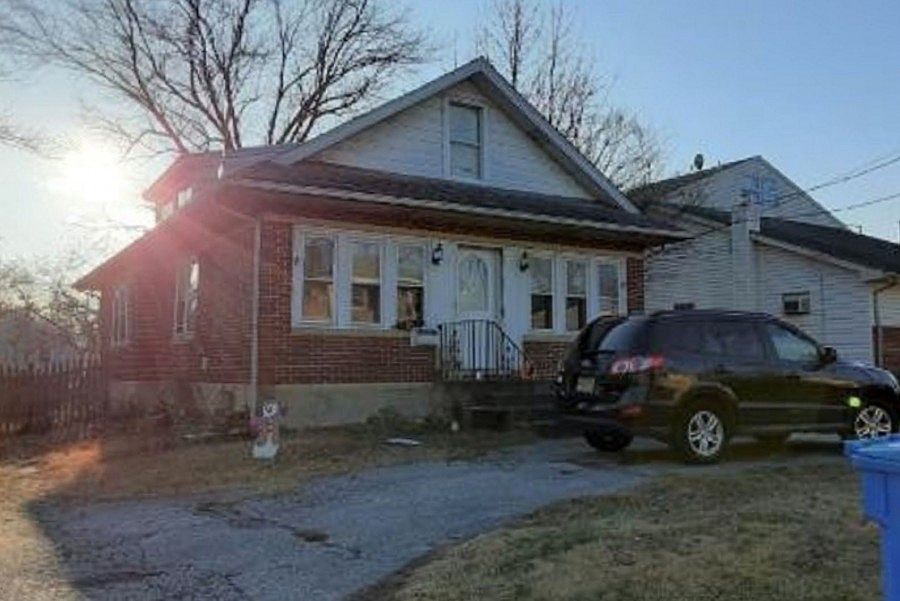 2nd image of 26 Avon Ave