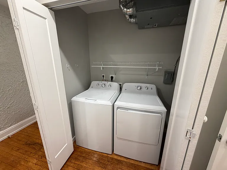 606 W Ohio St #103 — Photo 10