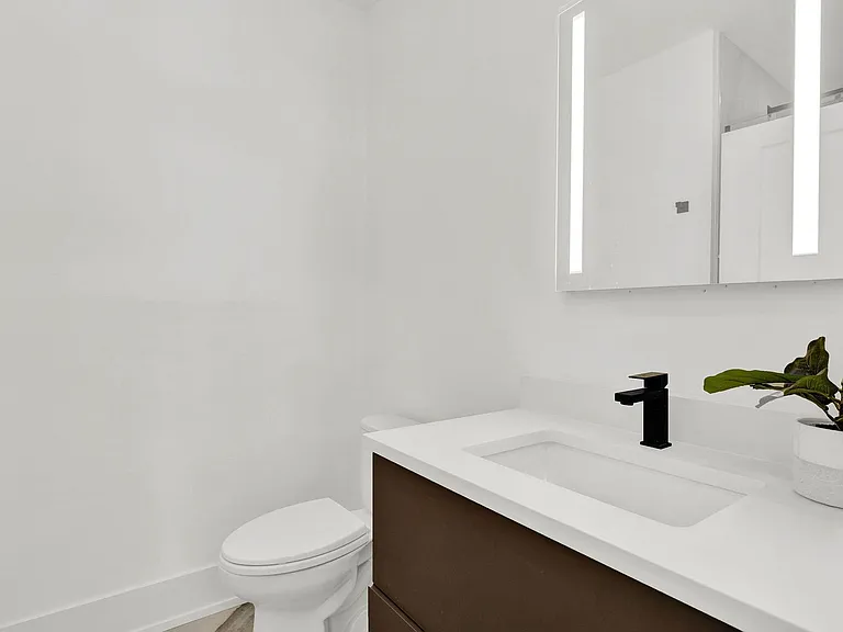 1613 W Belmont Ave, Chicago, IL — Photo 17