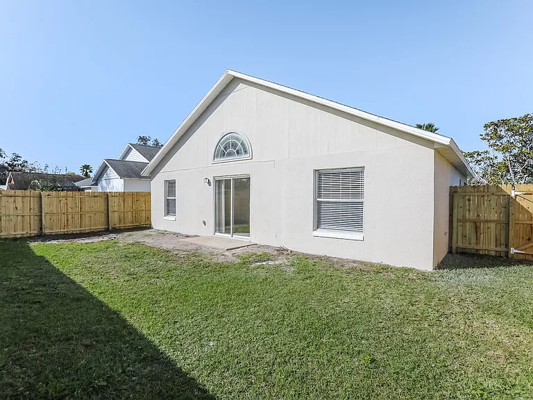 2539 Titus Ct — Photo 16