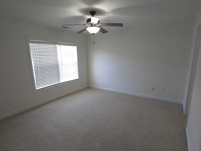 113 Bankside Ln — Photo 15