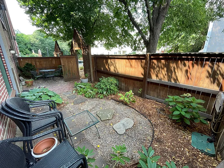 71 Fulkerson St #102 — Photo 4