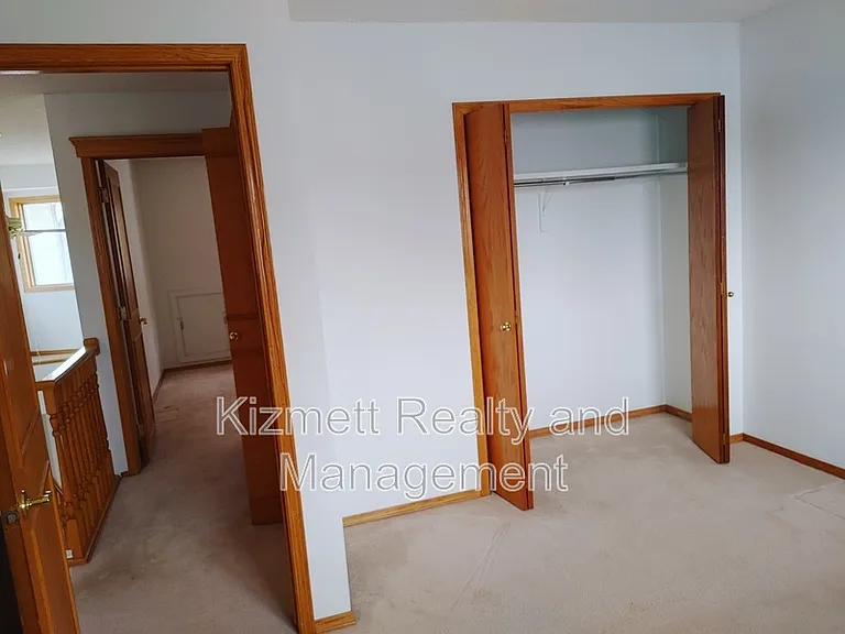 615 Forest Ln NW — Photo 8