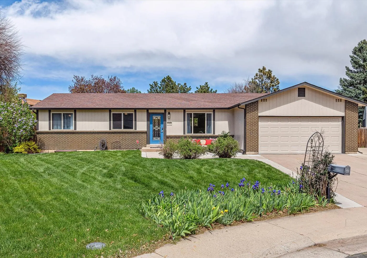 3306 S. Kittredge St — Photo 2
