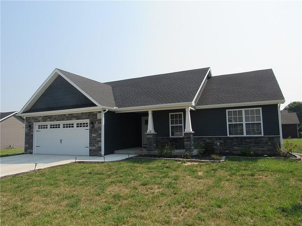 1st image of 12 Diamond Ln