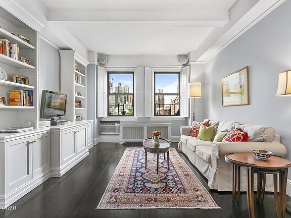 3rd image of 229 E 79th St APT 9F