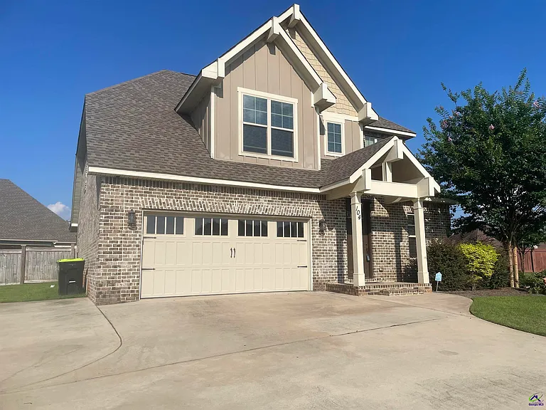 104 Kloe Ct — Photo 1