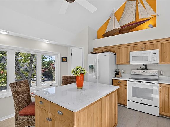 2nd image of 3756 Surry Rd
