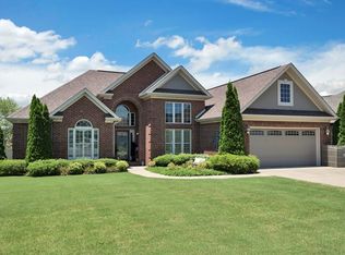 134 Cottonwood Dr, Muscle Shoals, AL 35661