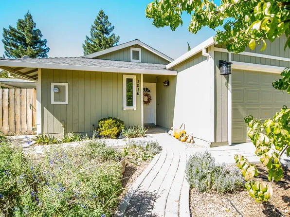 1016 Hemenway St, Winters, CA 95694