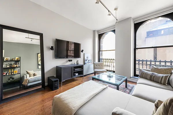 Rented by Douglas Elliman | media 10