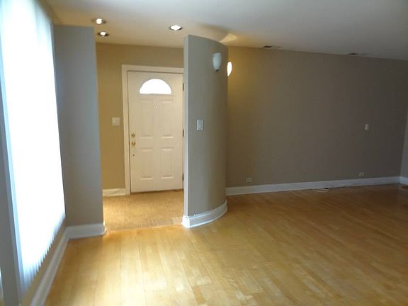 2nd image of 1411 Cove Dr #202-C