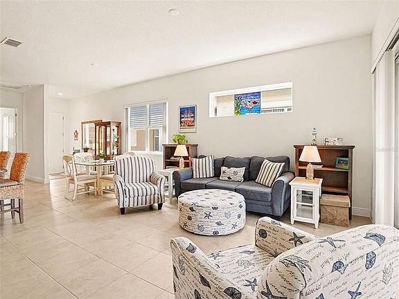 5th image of 2520 Yellow Brick Rd