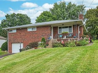 405 Sharon Rd, Coraopolis, PA 15108