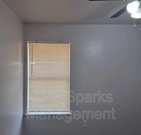 13651 Biggs St — Photo 15
