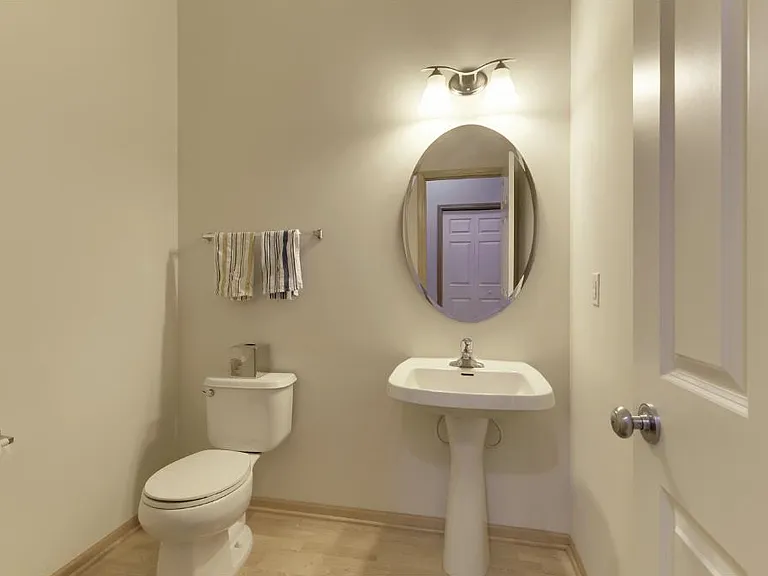 5900 Oxford St #21 — Photo 7