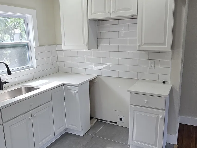 2045 Buckman St — Photo 12