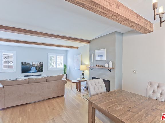 5th image of 2666 31st St Unit 10