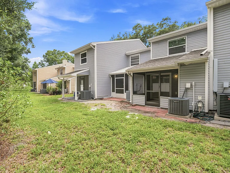 8511 J R Manor Dr — Photo 47