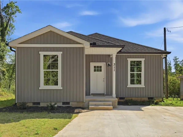 311 Tribble St, Seneca, SC 29678