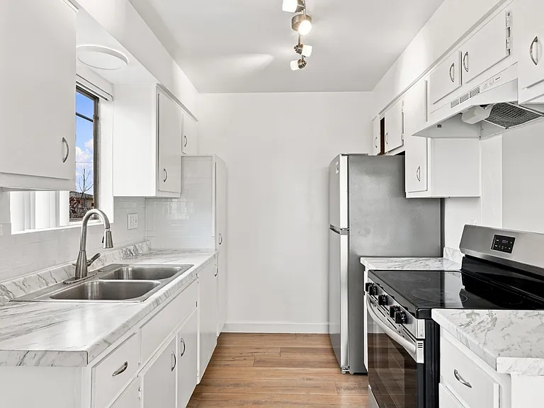 220 E Yucca St #24 — Photo 17