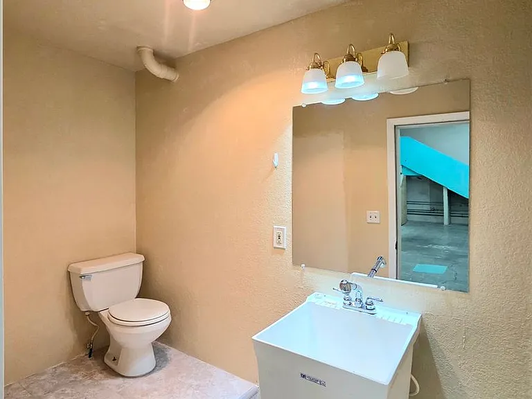 219-259 Independence Way — Photo 31