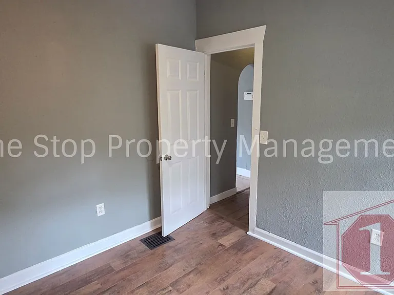 5441 E 27th St — Photo 14