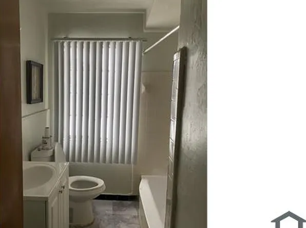 8820 Mansfield Ave, Detroit, MI 48228