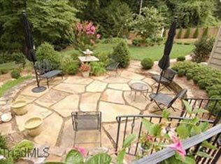 815 N Pine Valley Rd, Winston Salem, NC 27106