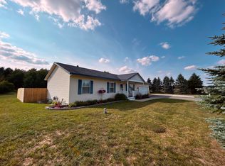 2036 Sunrise Ct, Gaylord, MI 49735