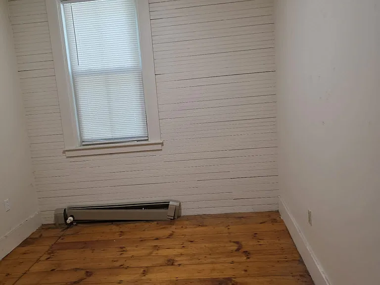 14 Main St #10 — Photo 5