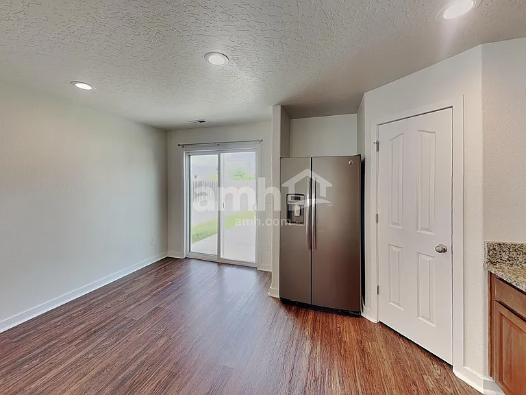 40 N Amanda Dr — Photo 4