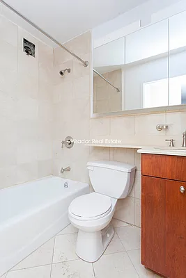 Rented by Mirador Real Estate | media 27