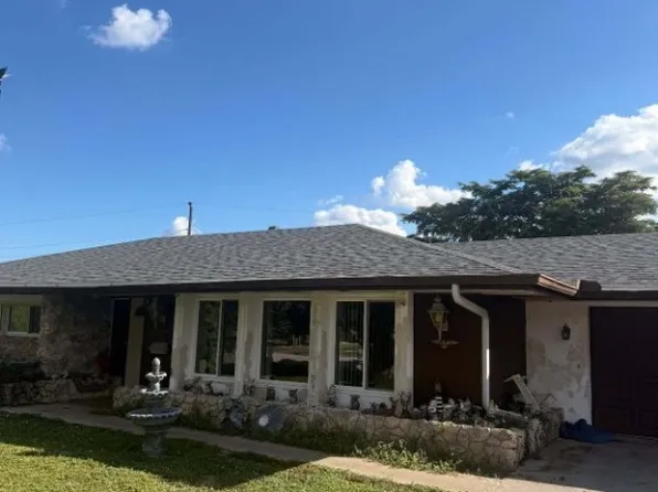 113 E Lake Dr, Lehigh Acres, FL 33936