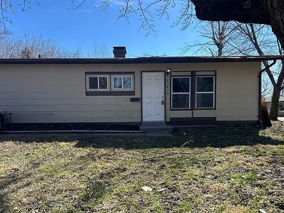 142 Saint Robert Dr