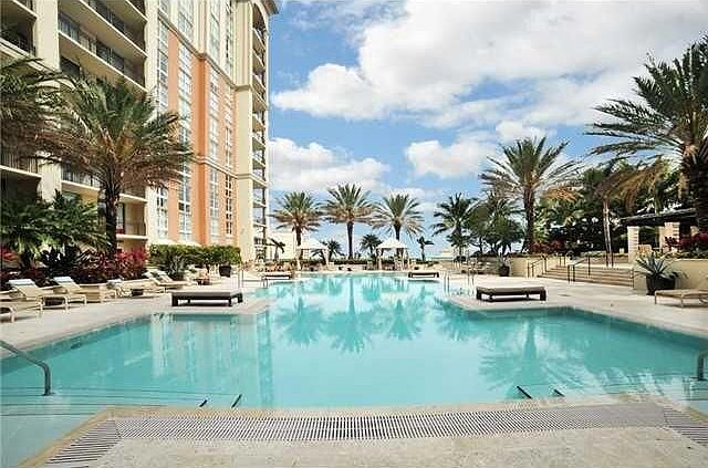 1st image of 550 Okeechobee Blvd APT 724