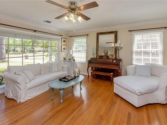 4th image of 510 W Rosswood Dr
