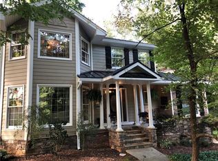 18 Timberlost Trl, Suwanee, GA 30024