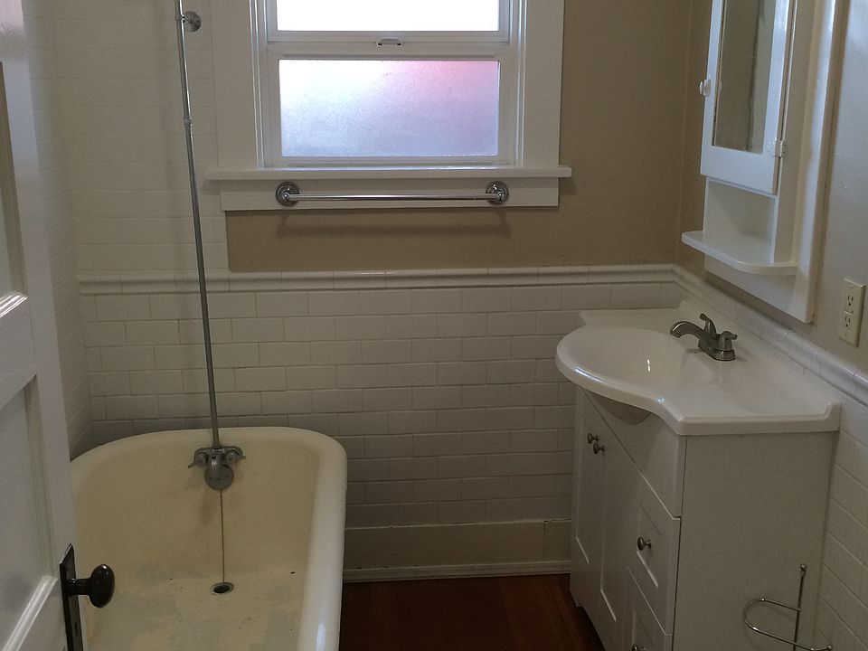 1st image of 3231 Atchison St