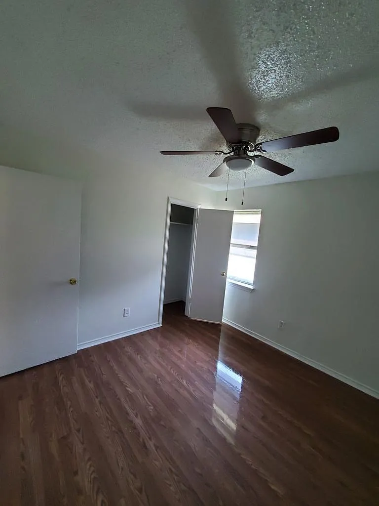 3 bed, 1038 sqft, $1,295 — Photo 4