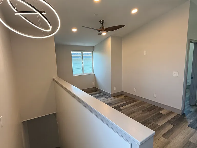 801 Vale View Dr #B — Photo 5