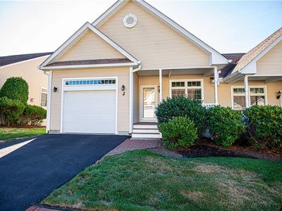 145 Smithfield Rd Unit J, North Providence, RI, 02904